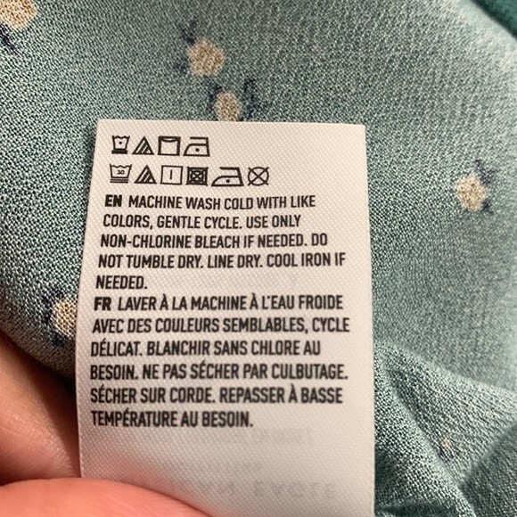 American Eagle Outfitters Small Green floral crop top - Picture 11 of 11